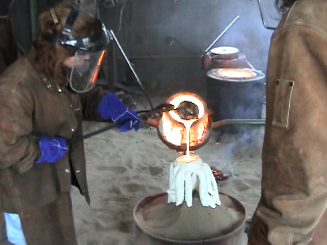 28Bronze casting